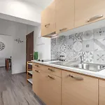 Sanja Premium