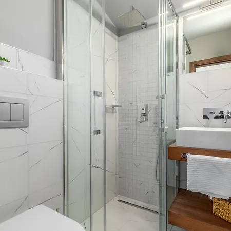 Sanja Premium Apartamento *