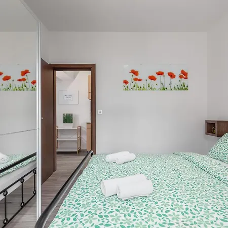 Апартаменты Sanja Premium *