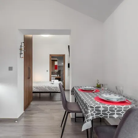 Sanja Premium Porec